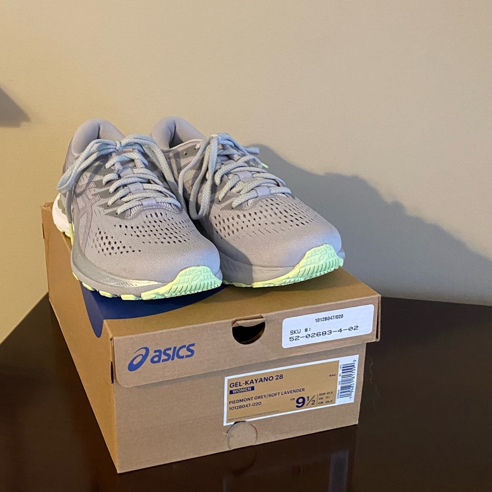 Women’s Asics Gel Kayano 28